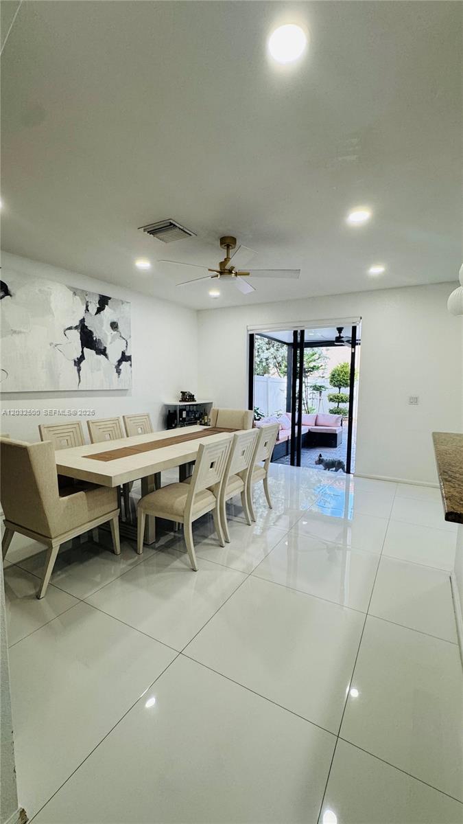 3355 W 90th Ter