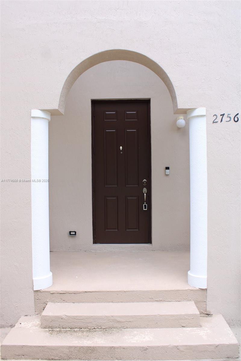 Rental Property at 27568 Sw 143rd Ave 27568, Homestead, Miami-Dade County, Florida - Bedrooms: 3 
Bathrooms: 3  - $2,500 MO.