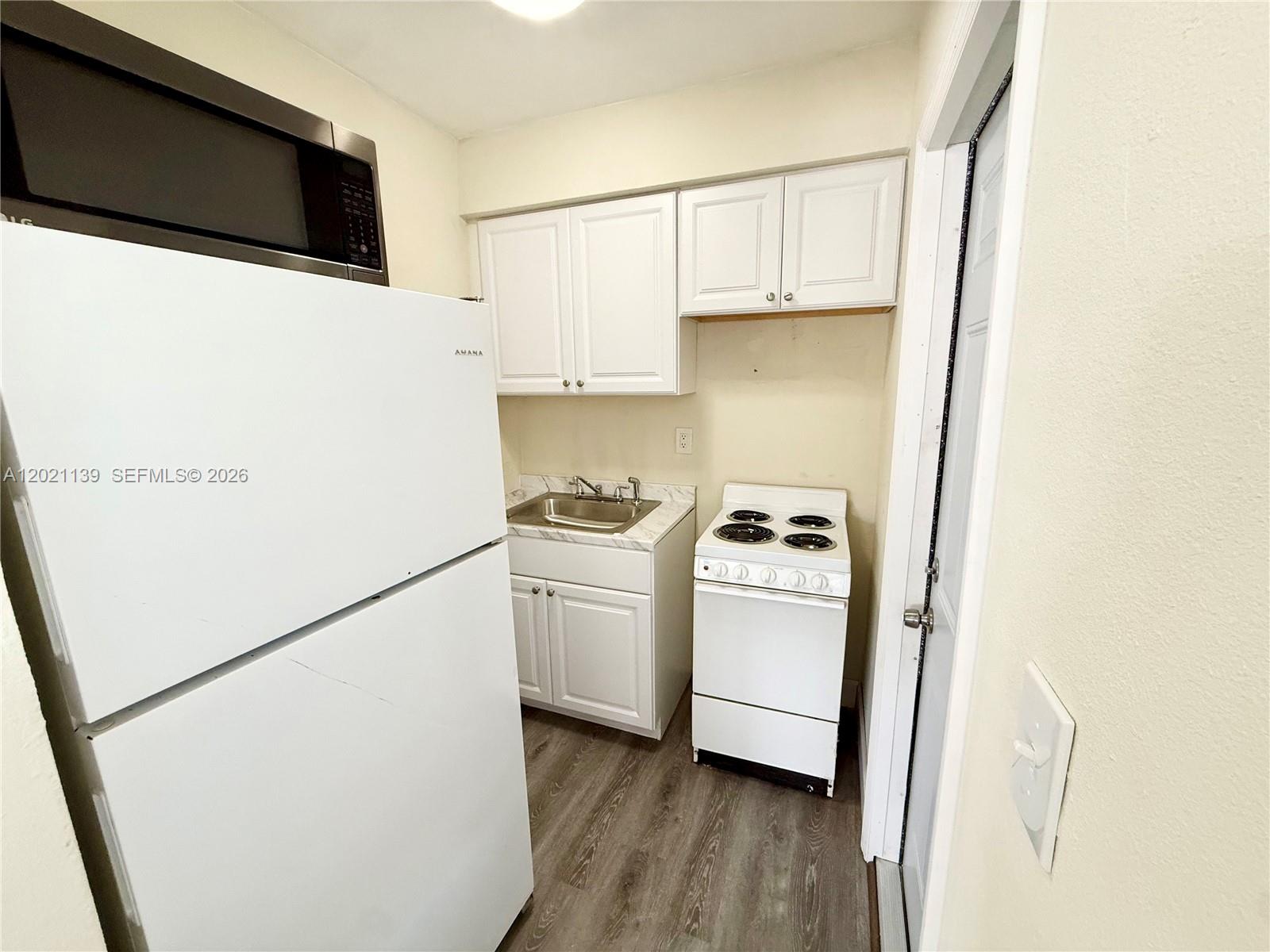 341 NW 35th Ct 1