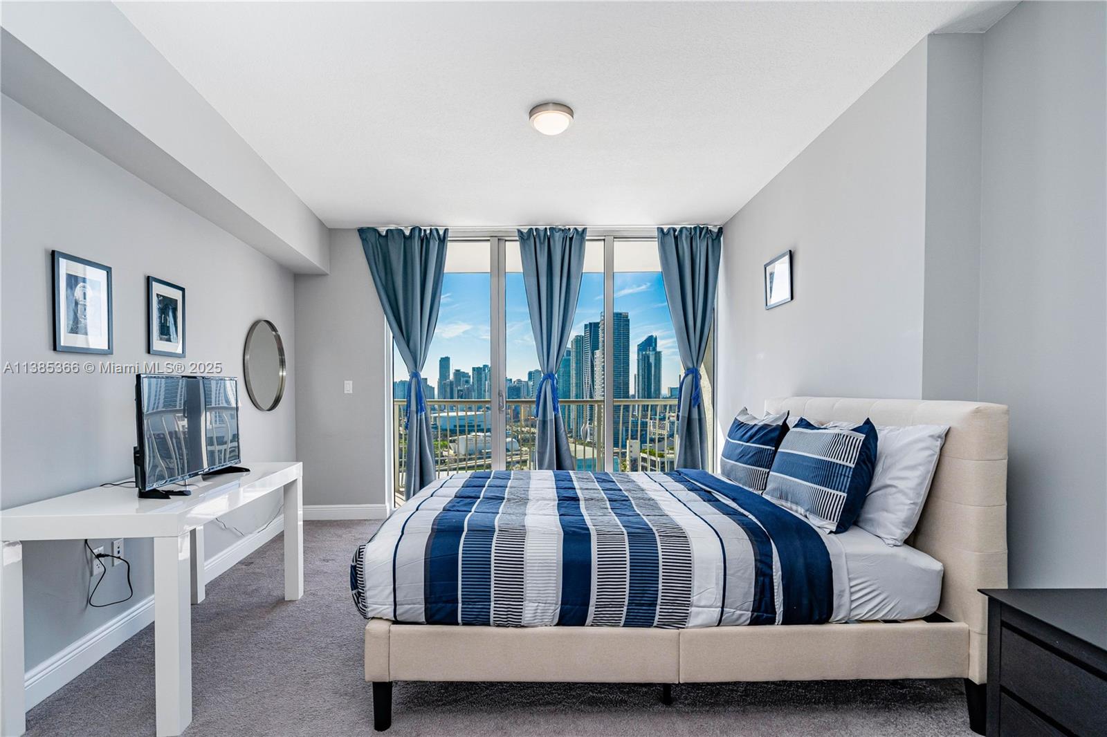 Rental Property at 1750 N Bayshore Dr 3410, Miami, Broward County, Florida - Bedrooms: 1 
Bathrooms: 1  - $3,500 MO.