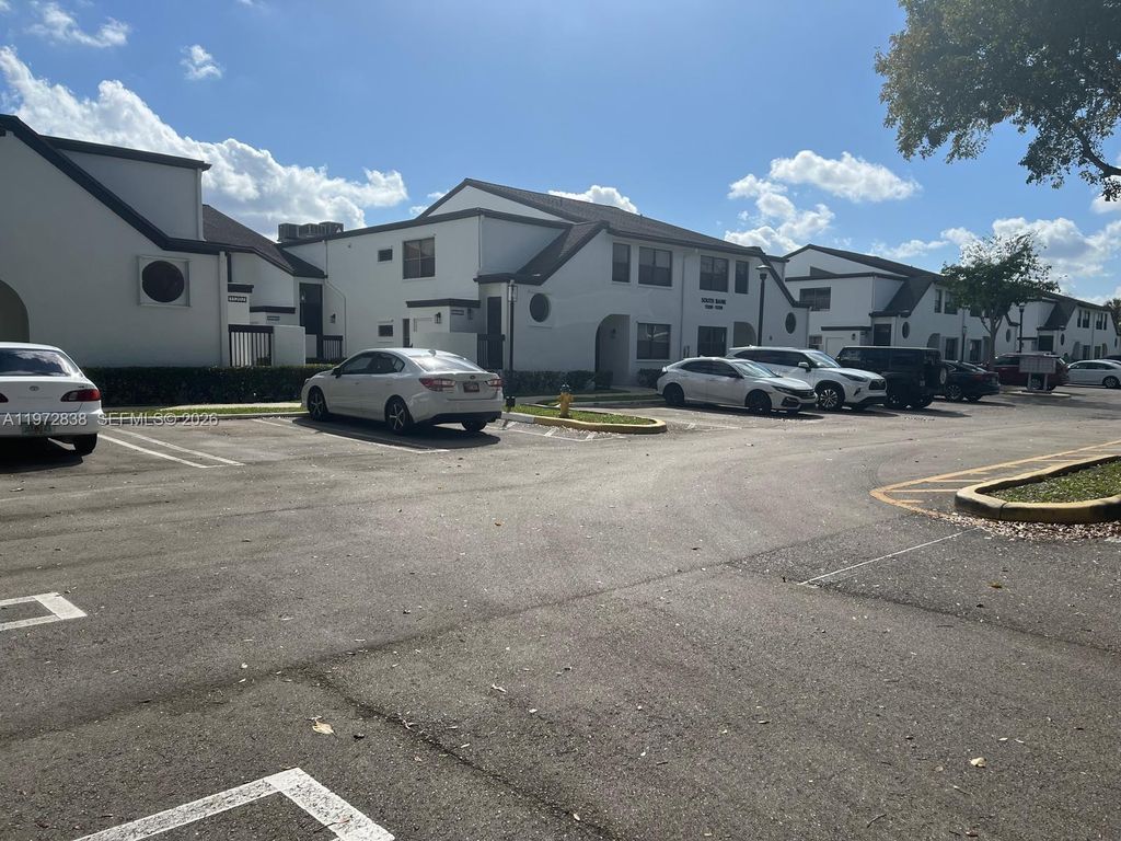 Photo of 11202 Taft St #11202, Pembroke Pines, FL 33026 (MLS # A11972838)