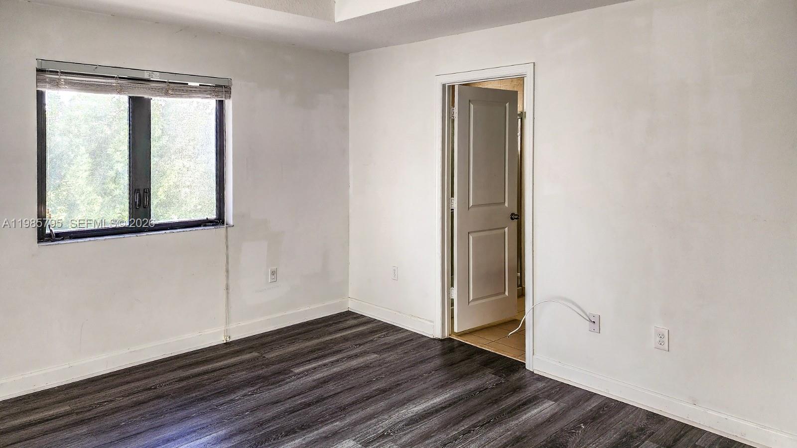 CHAMPION LAKES - Residential Lease