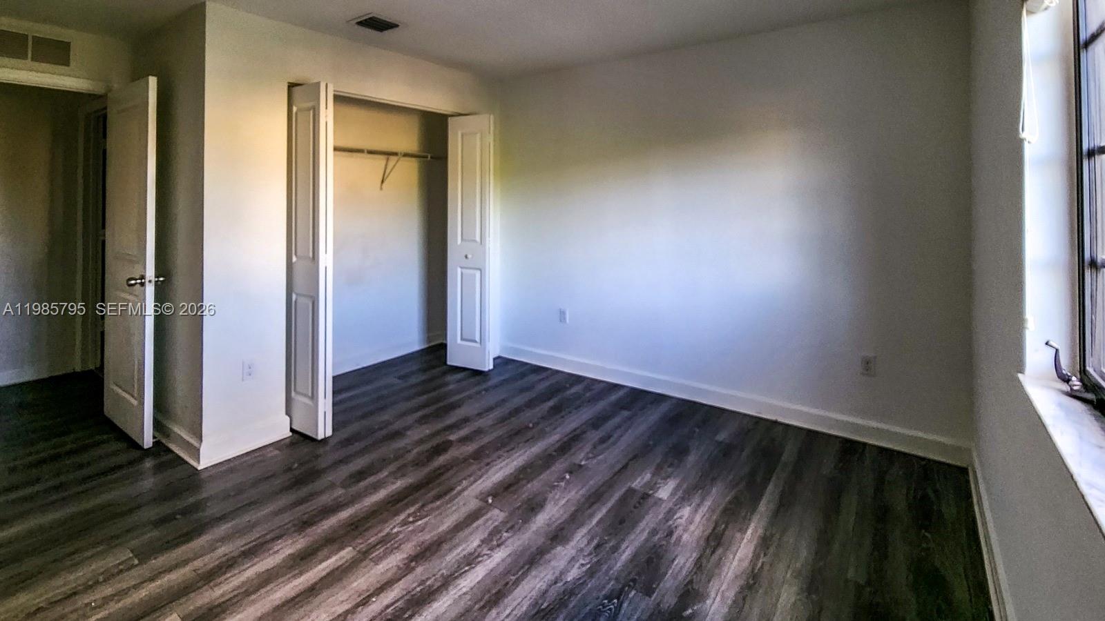 CHAMPION LAKES - Residential Lease