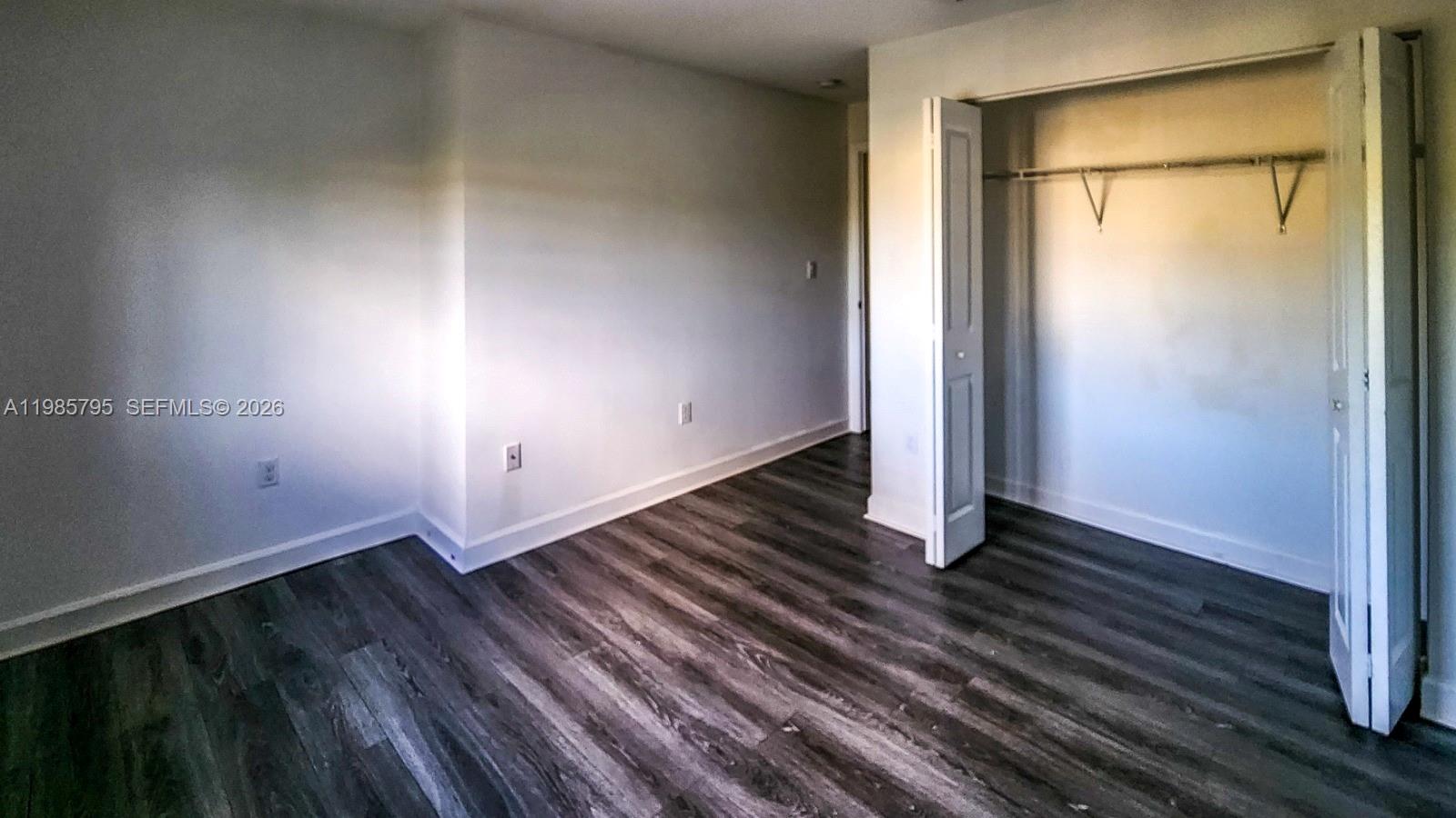 CHAMPION LAKES - Residential Lease