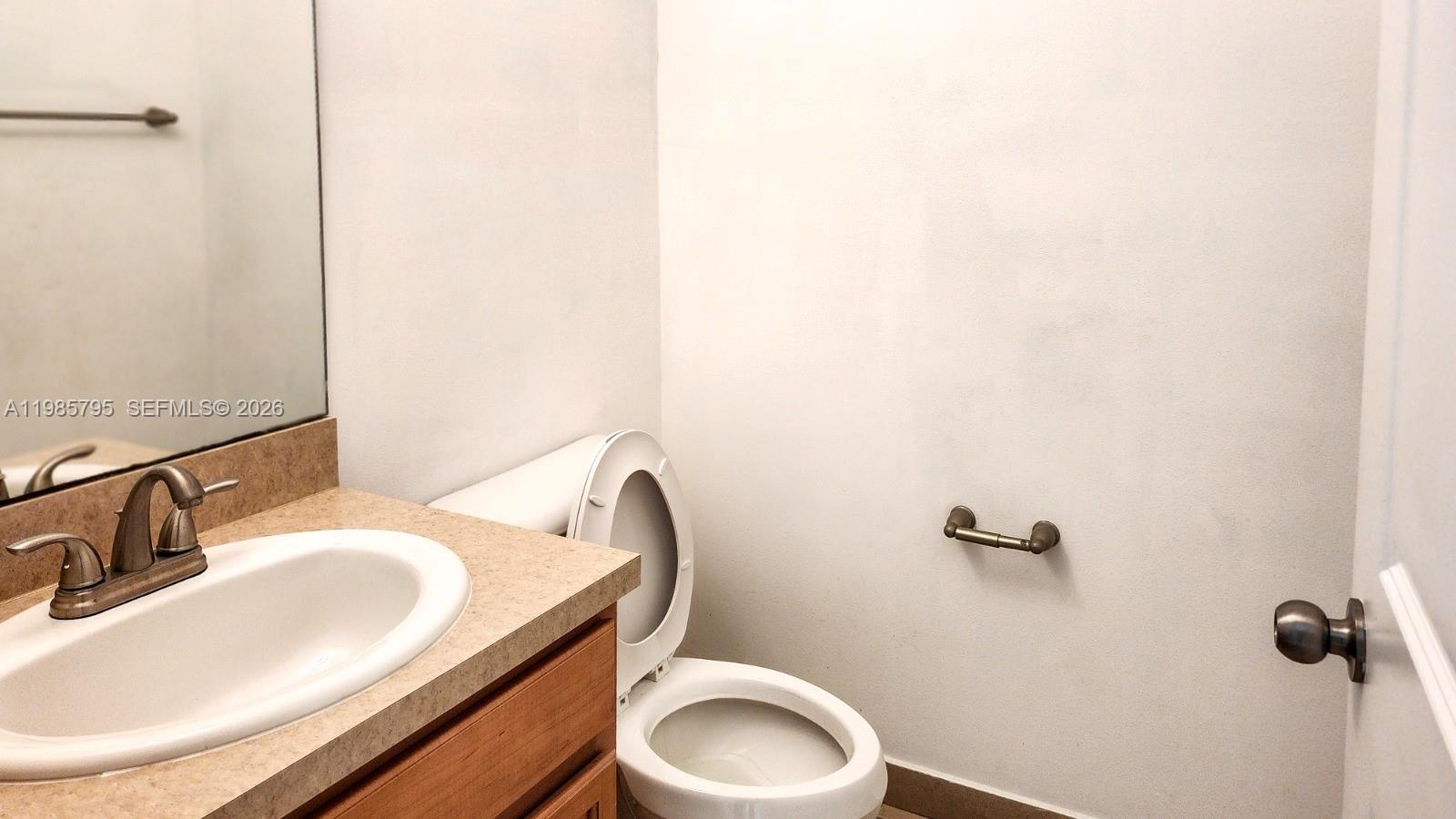 CHAMPION LAKES - Residential Lease