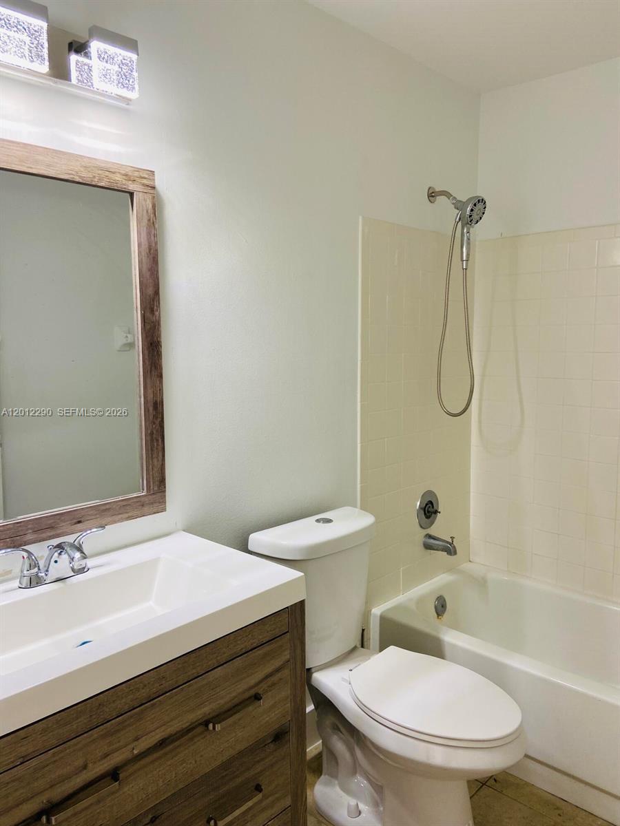 PARK PLACE TOWNHOMES - Residential Lease