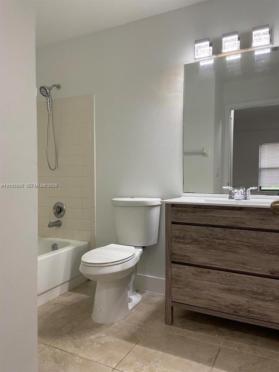 PARK PLACE TOWNHOMES - Residential Lease