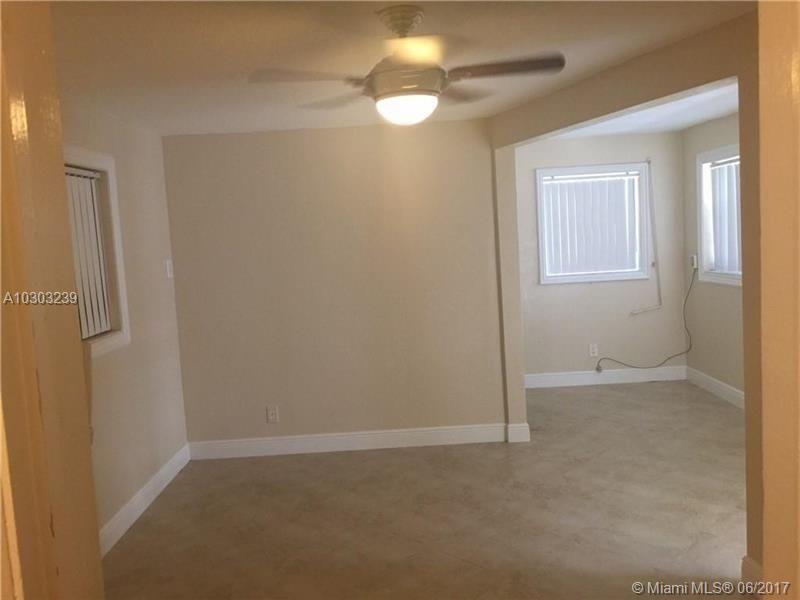 HOLLYWOOD LITTLE RANCHES - Residential Lease