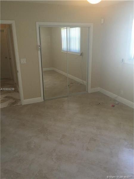 HOLLYWOOD LITTLE RANCHES - Residential Lease