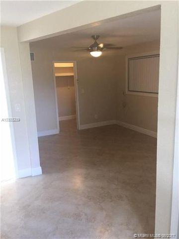 HOLLYWOOD LITTLE RANCHES - Residential Lease