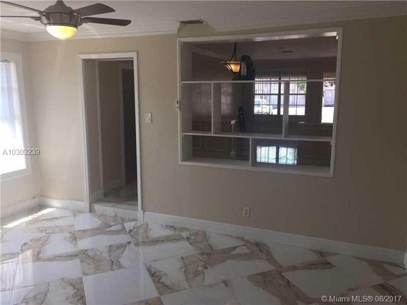 HOLLYWOOD LITTLE RANCHES - Residential Lease