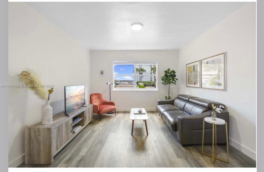 HAYNSWORTH VILLAGE - Residential