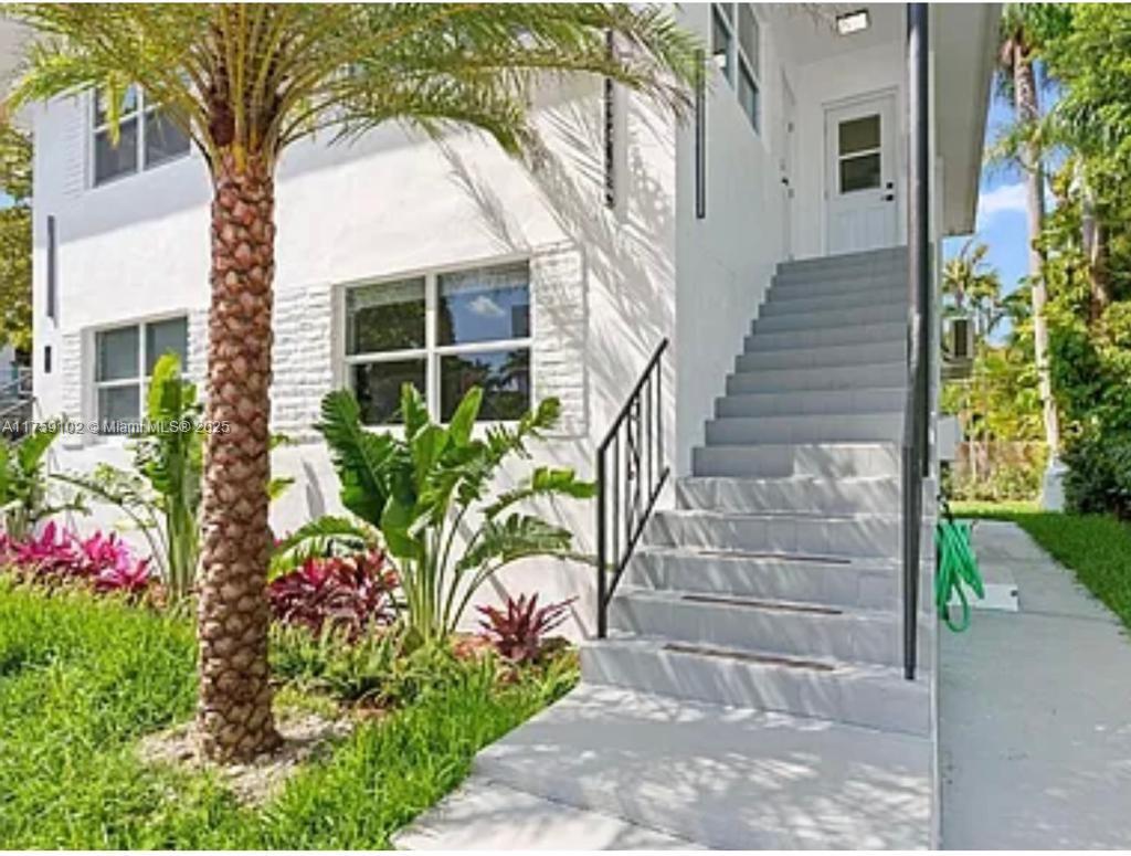 HAYNSWORTH VILLAGE - Residential