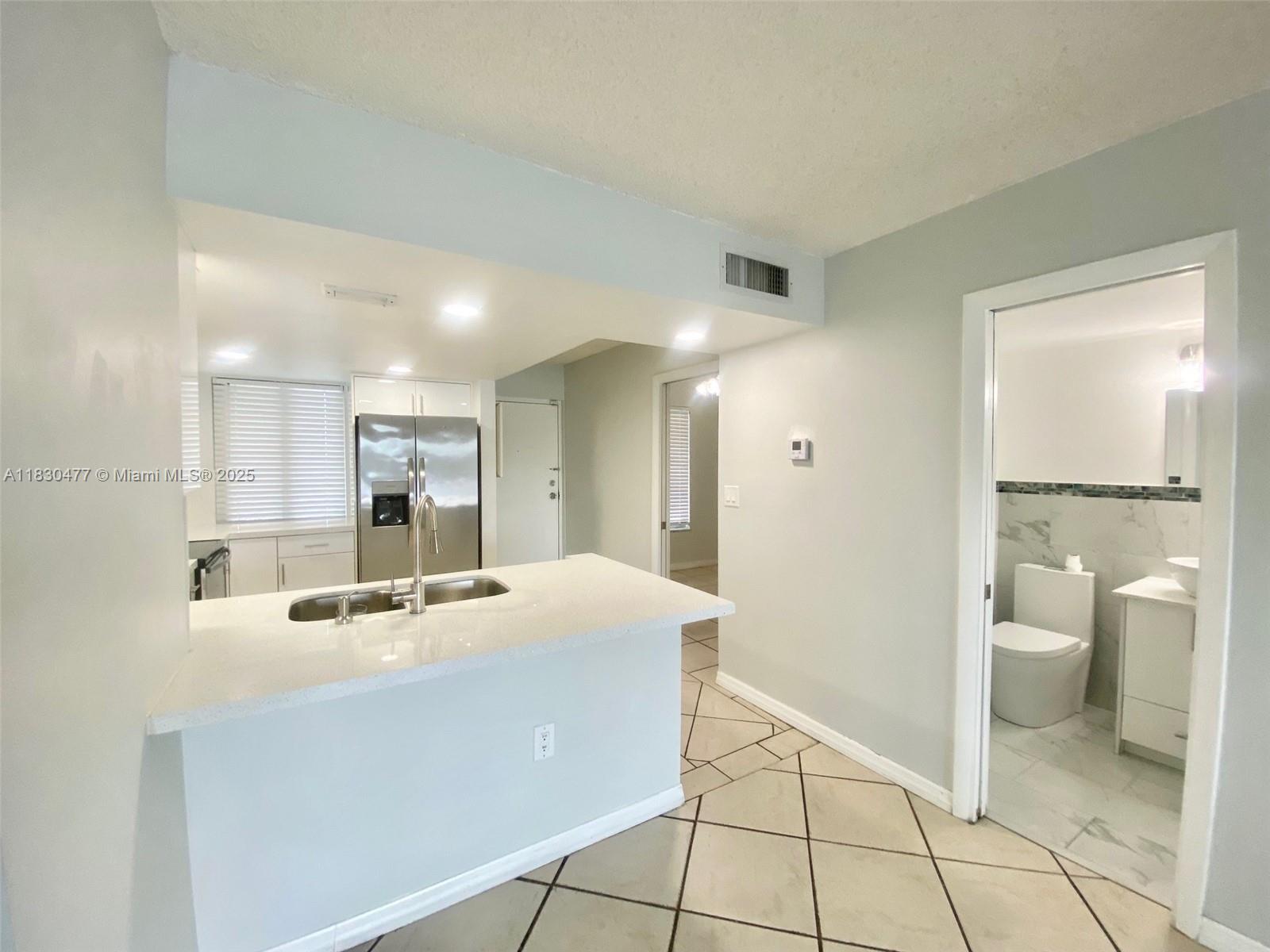 9911 W Okeechobee Rd 1-402