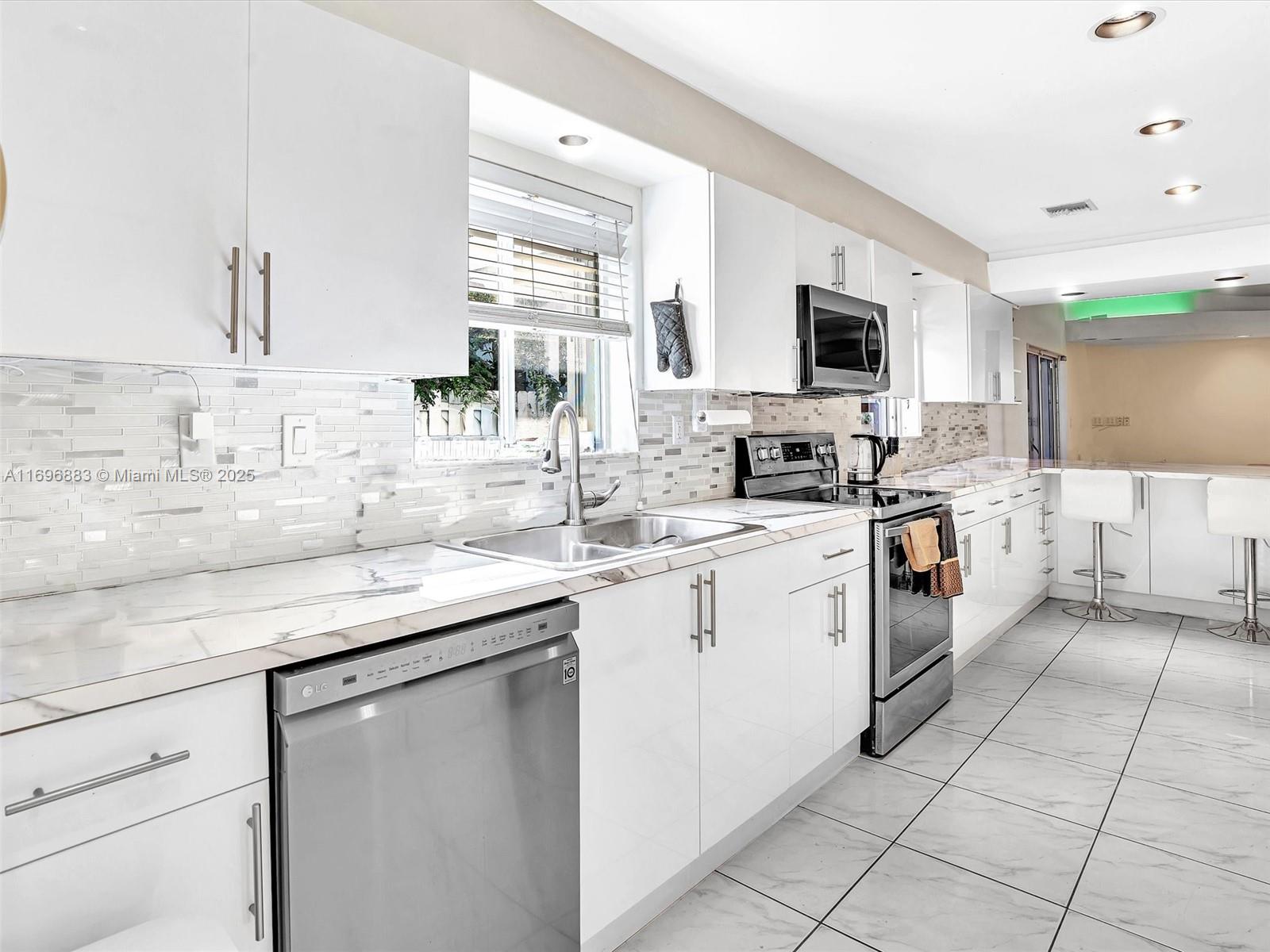SAN SIMEON HOMES - Residential