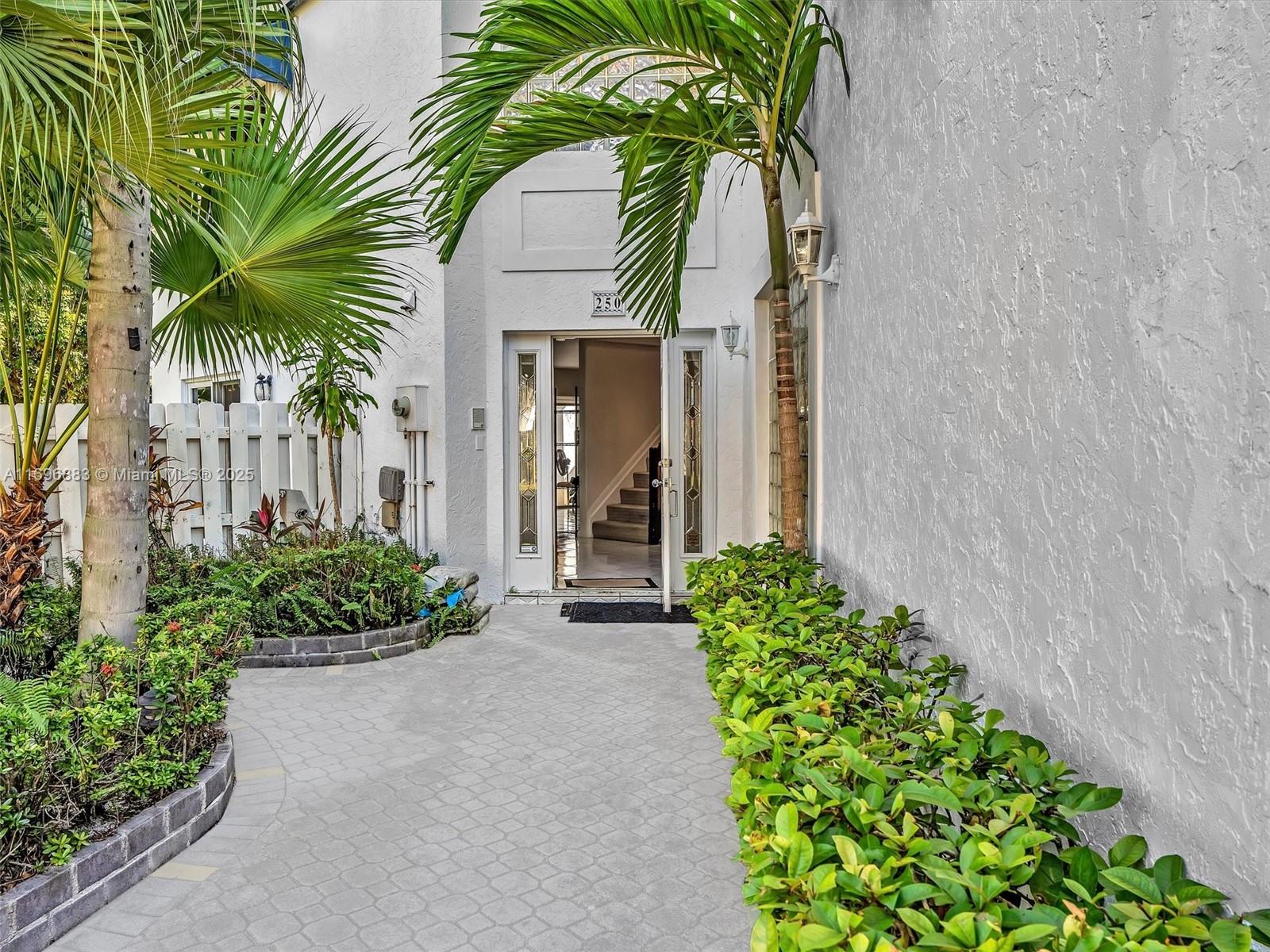 SAN SIMEON HOMES - Residential