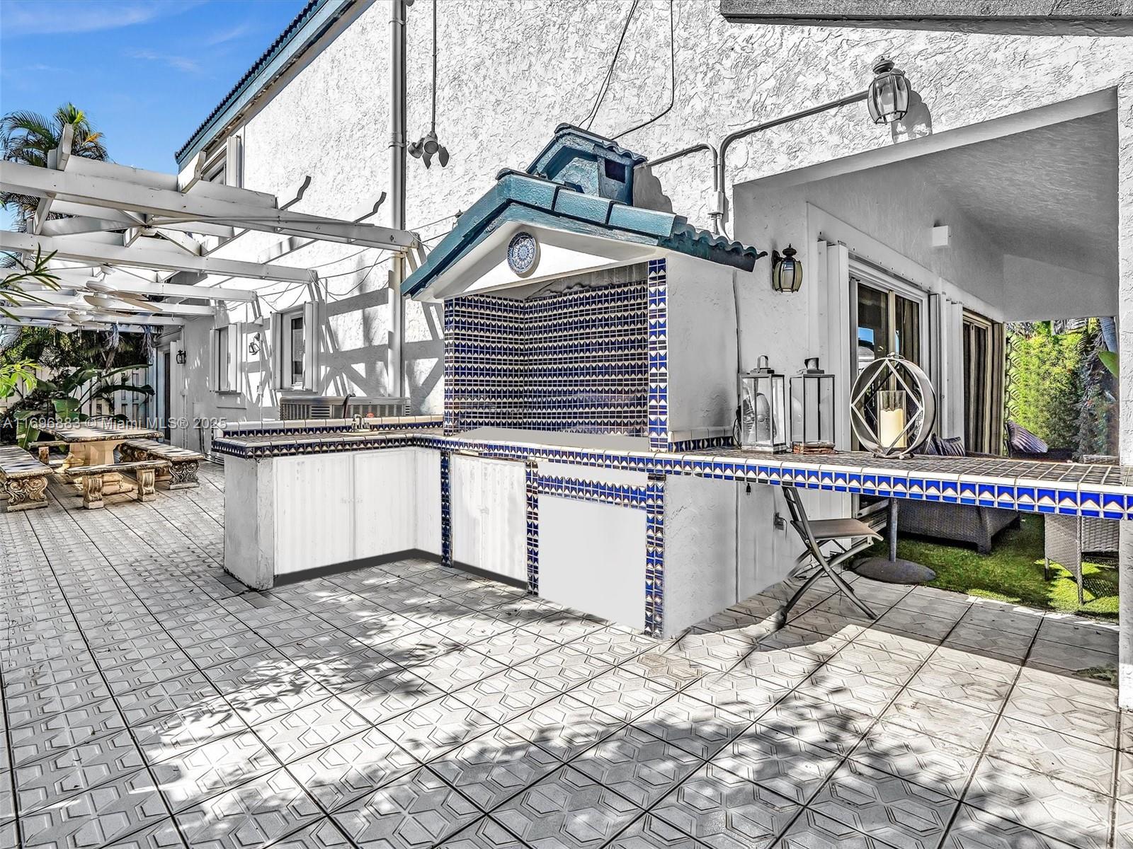 SAN SIMEON HOMES - Residential