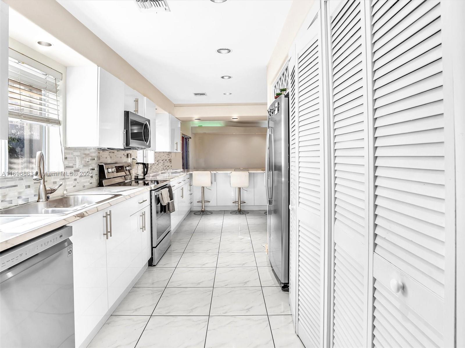 SAN SIMEON HOMES - Residential