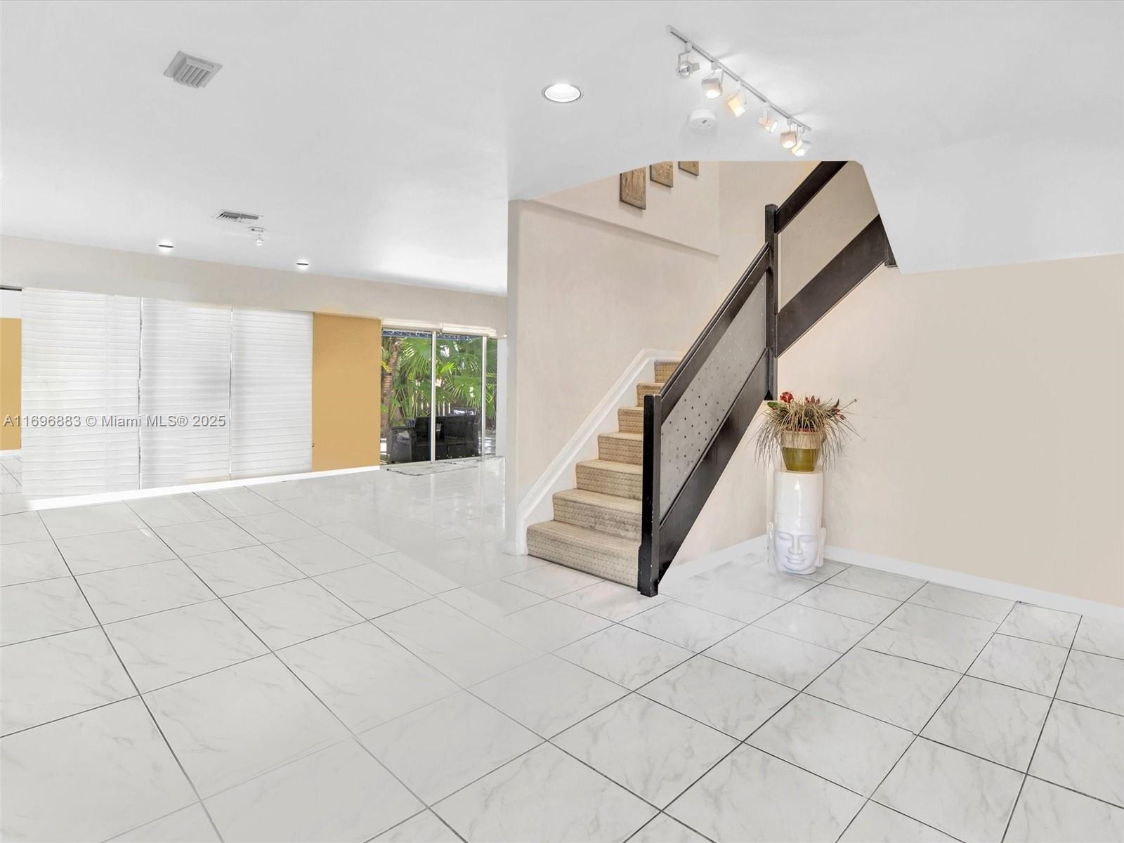 SAN SIMEON HOMES - Residential