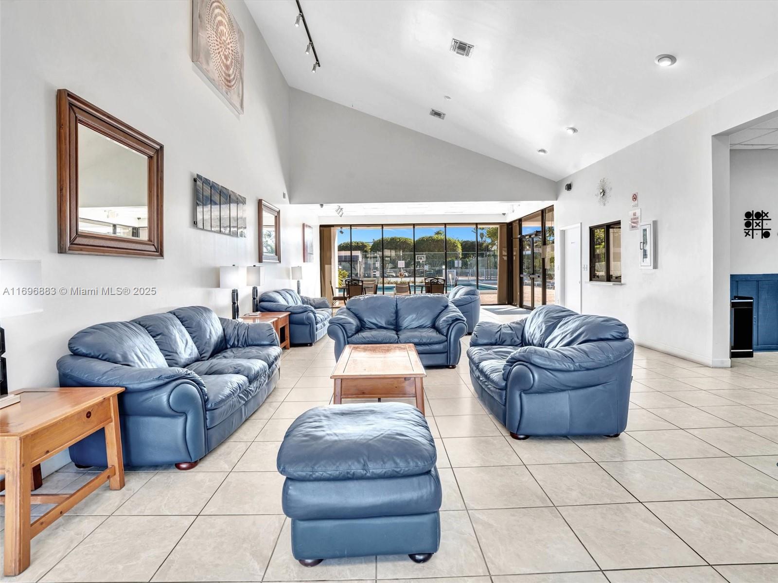 SAN SIMEON HOMES - Residential