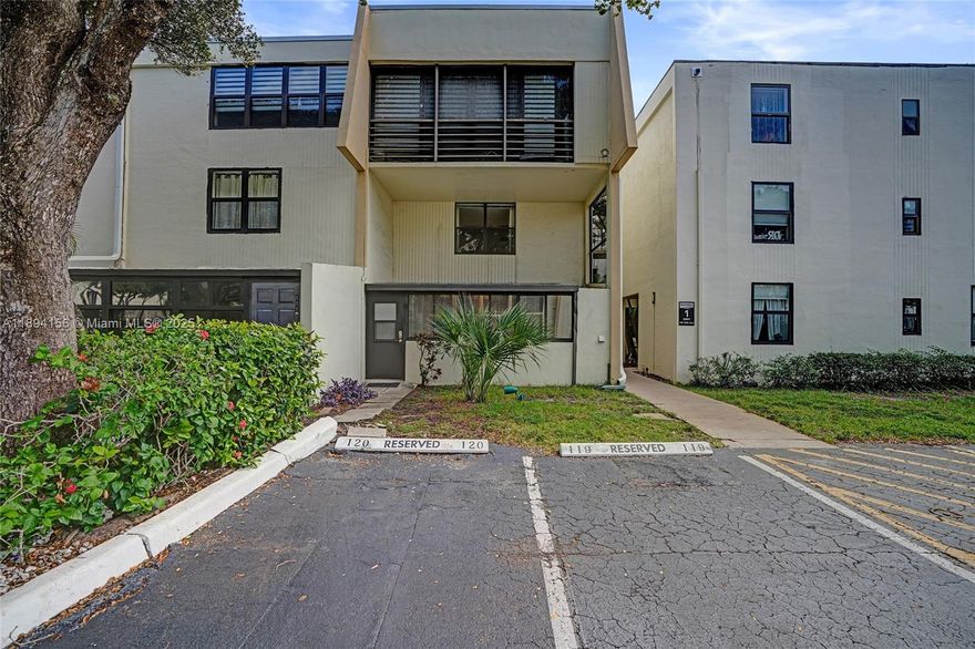 Live the ultimate Aventura lifestyle in this beautifully updated two-story townhouse featuring 3 bedrooms and 2.5 baths. Freshly painted with newer appliances & A/C. This home offers an open layout ideal for modern living and entertaining. The primary suite features generous closet space and a well-appointed ensuite bath. Enjoy an unbeatable location - walk to Turnberry Resort and Golf Course, and minutes to Aventura Mall, fine dining, beaches, and top schools. 
Motivated seller -  don't miss this opportunity to own in one of South Florida's most desirable communities!