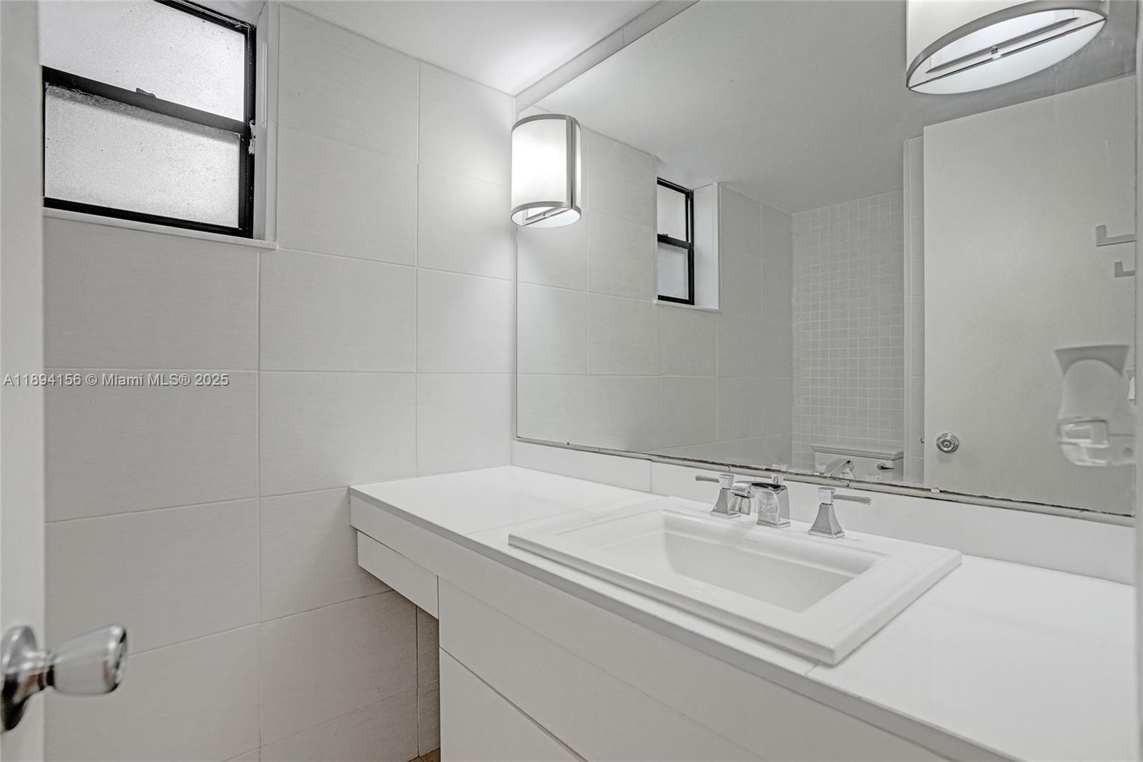 VILLA DORADA CONDO NO 1 - Residential