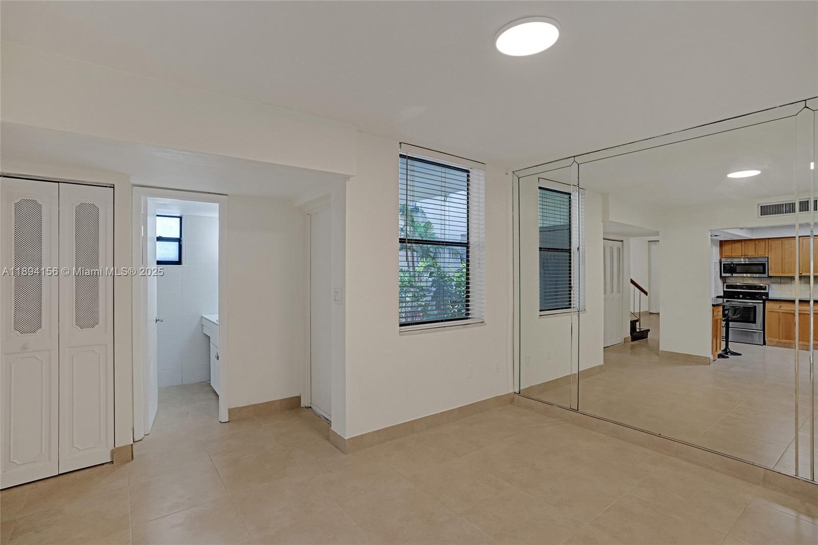 VILLA DORADA CONDO NO 1 - Residential