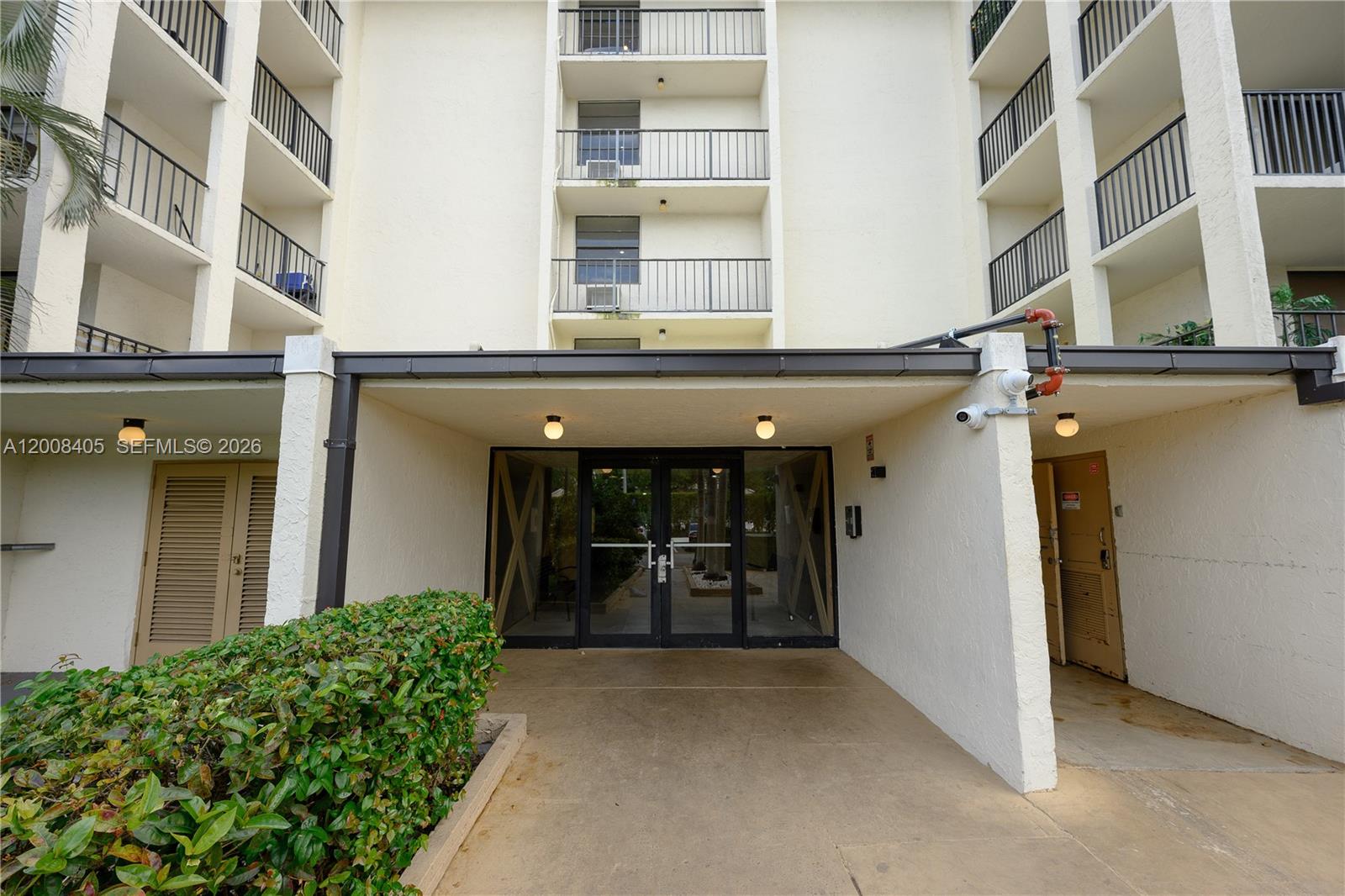 GATE TWO CONDO - Residential