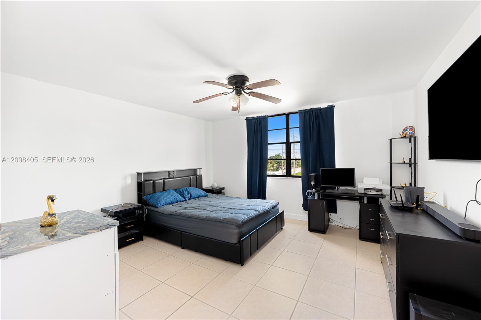 GATE TWO CONDO - Residential