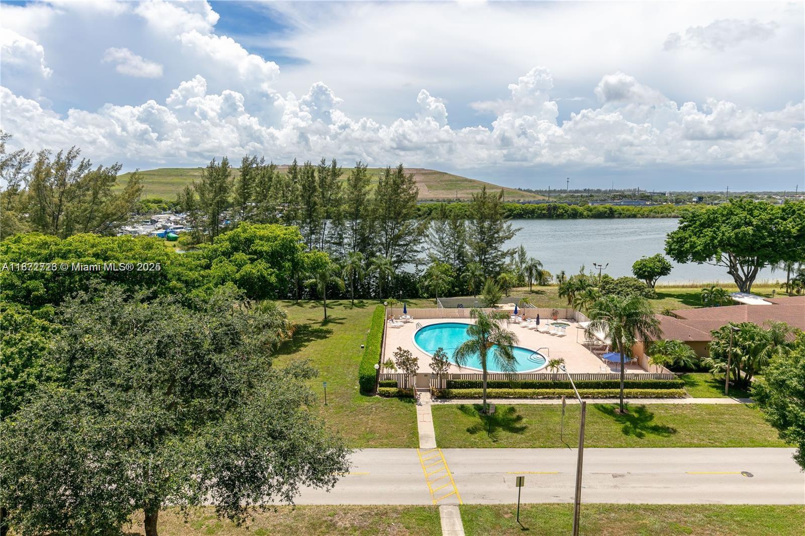 WATERS EDGE TOWERS CONDO - Residential