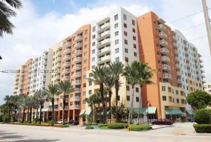 Rental Property at 2775 Ne 187th St 327, Aventura, Miami-Dade County, Florida - Bedrooms: 2 
Bathrooms: 2  - $2,900 MO.