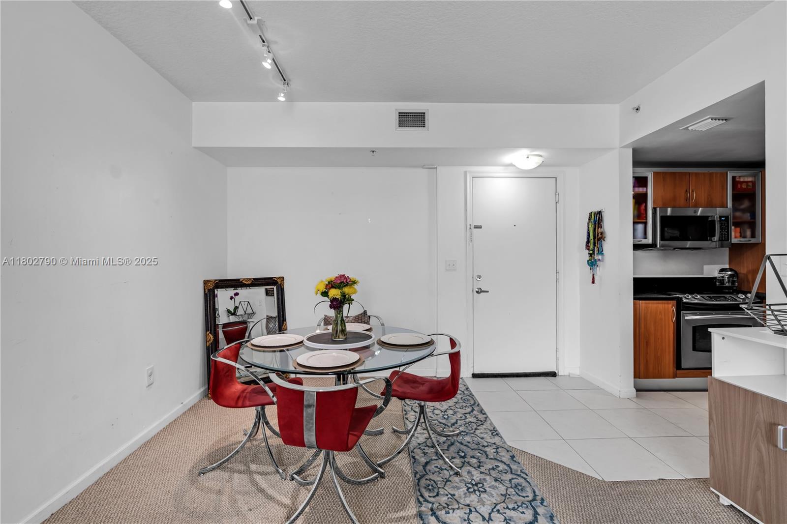 VENTURE AT AVENTURA EAST - Residential