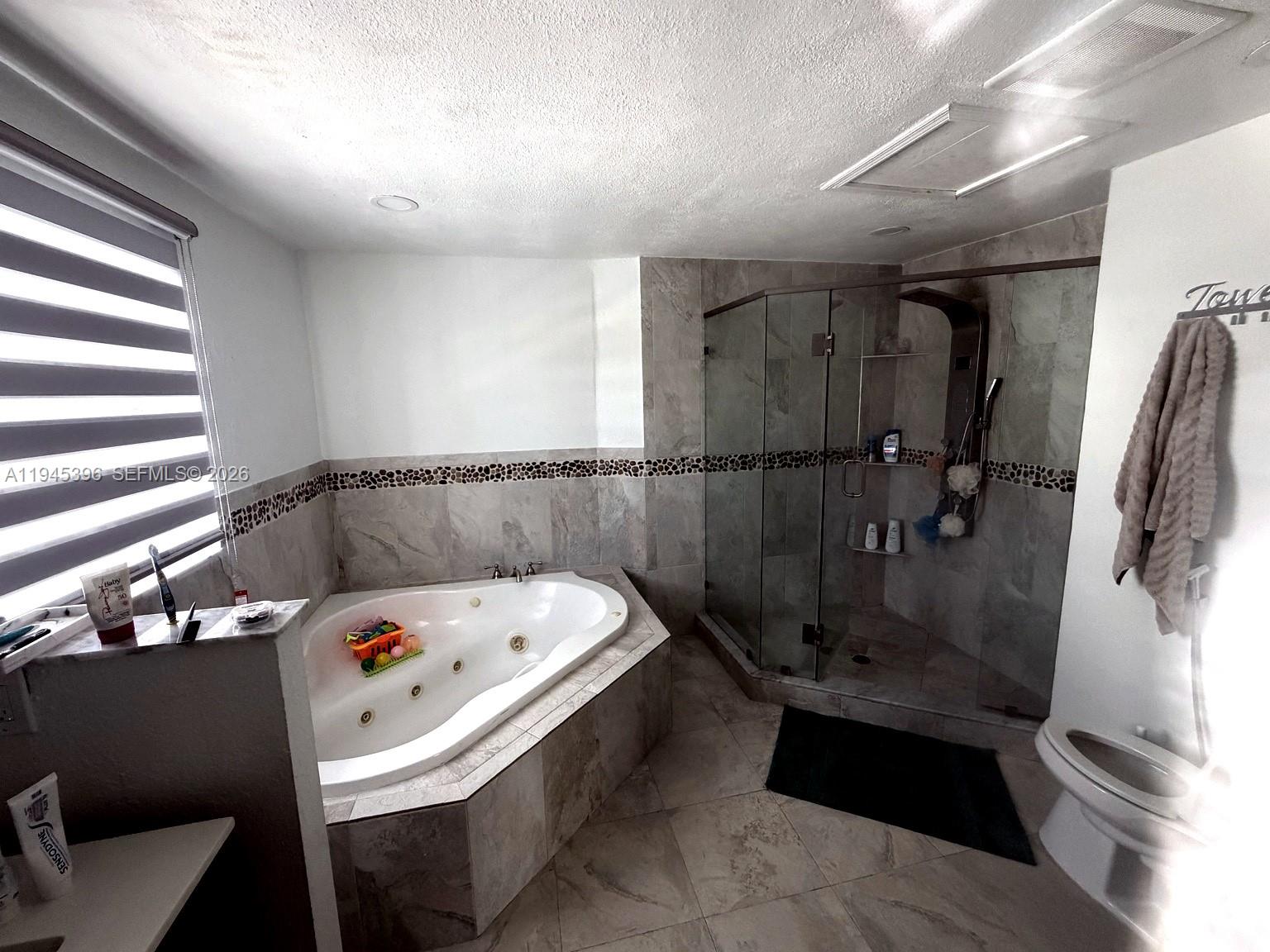 WESTWIND LAKES SEC 6 - Residential