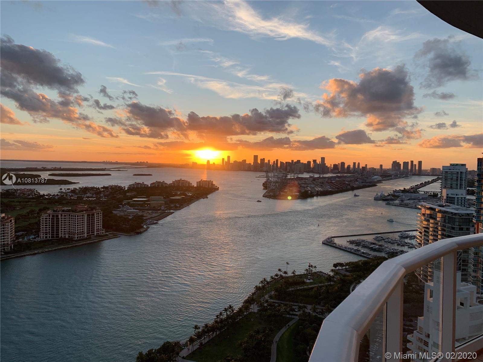 CONTINUUM ON SOUTH BEACH - Residential