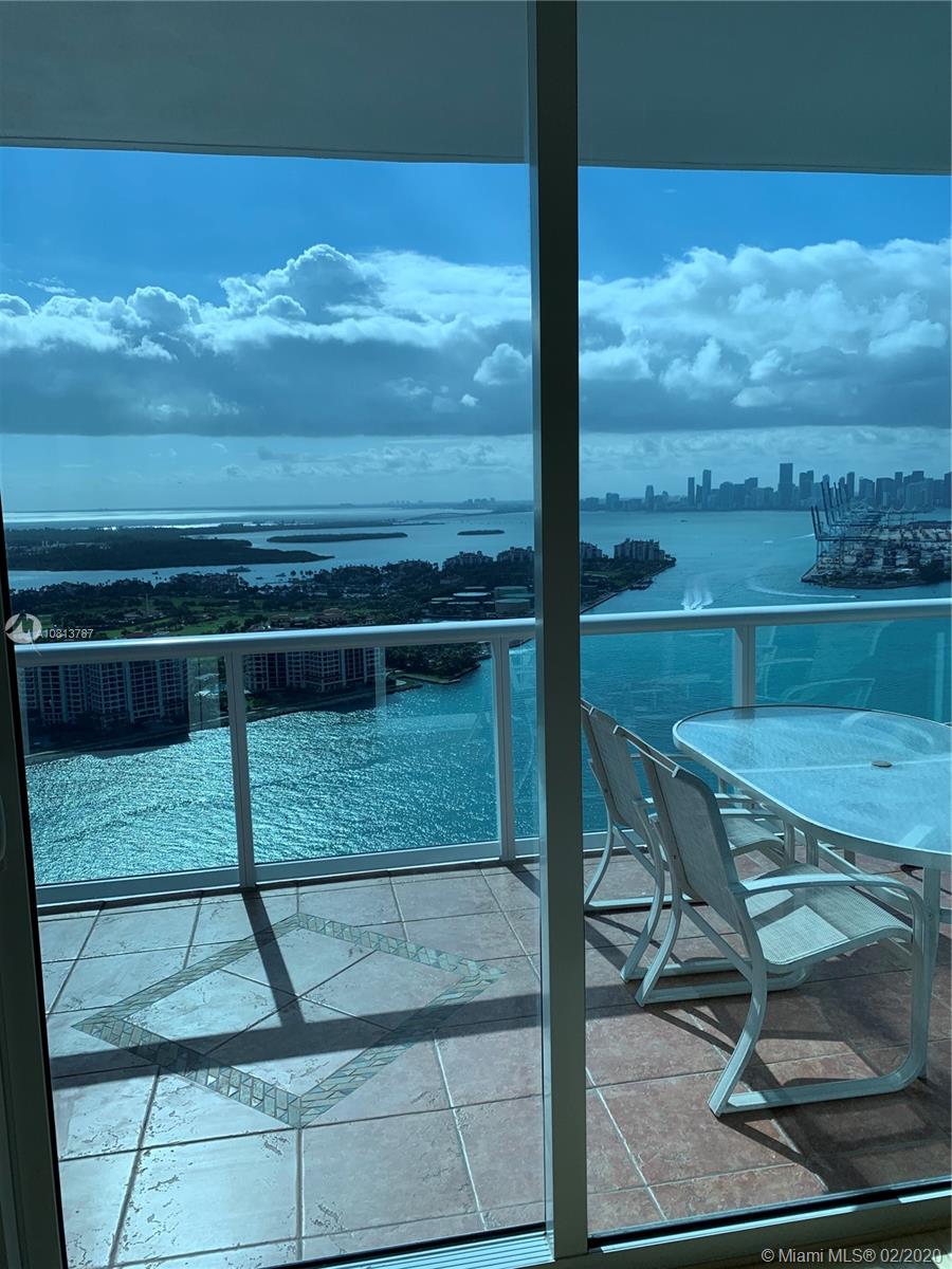 CONTINUUM ON SOUTH BEACH - Residential