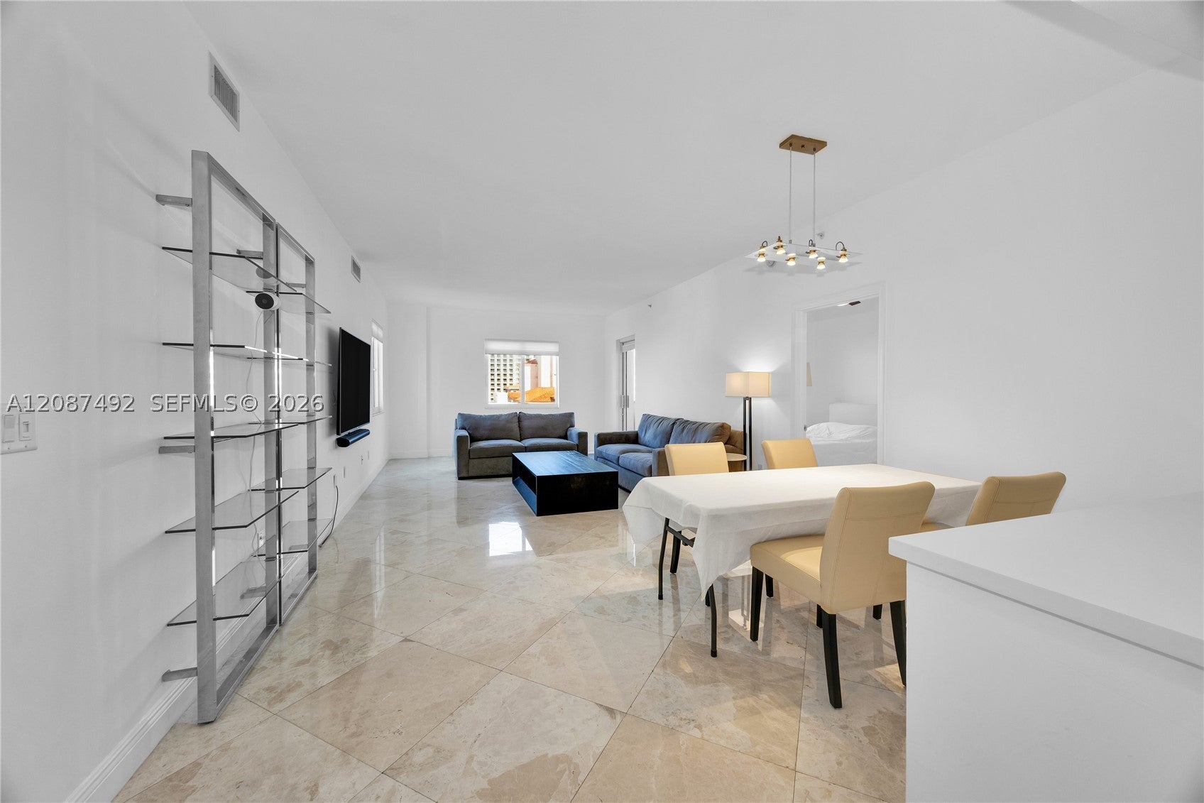 10 Aragon Ave 810