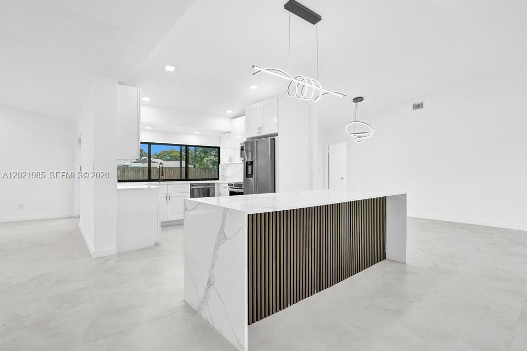 SHADOW WOOD - Residential