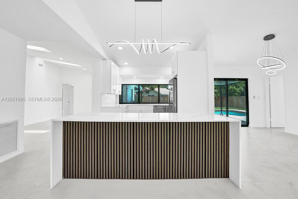 SHADOW WOOD - Residential