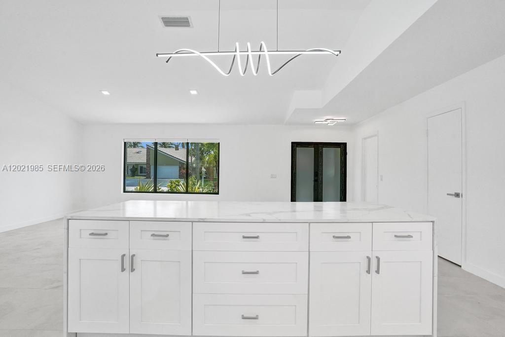 SHADOW WOOD - Residential