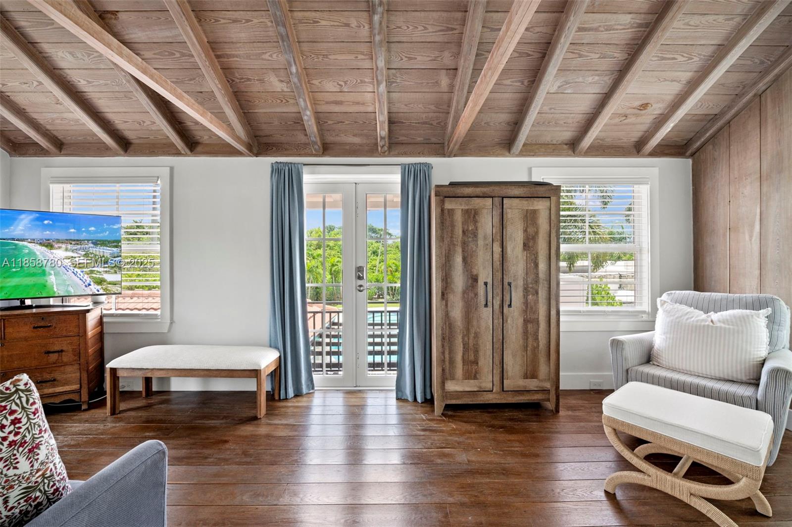 BOYNTON HEIGHTS - Residential Income