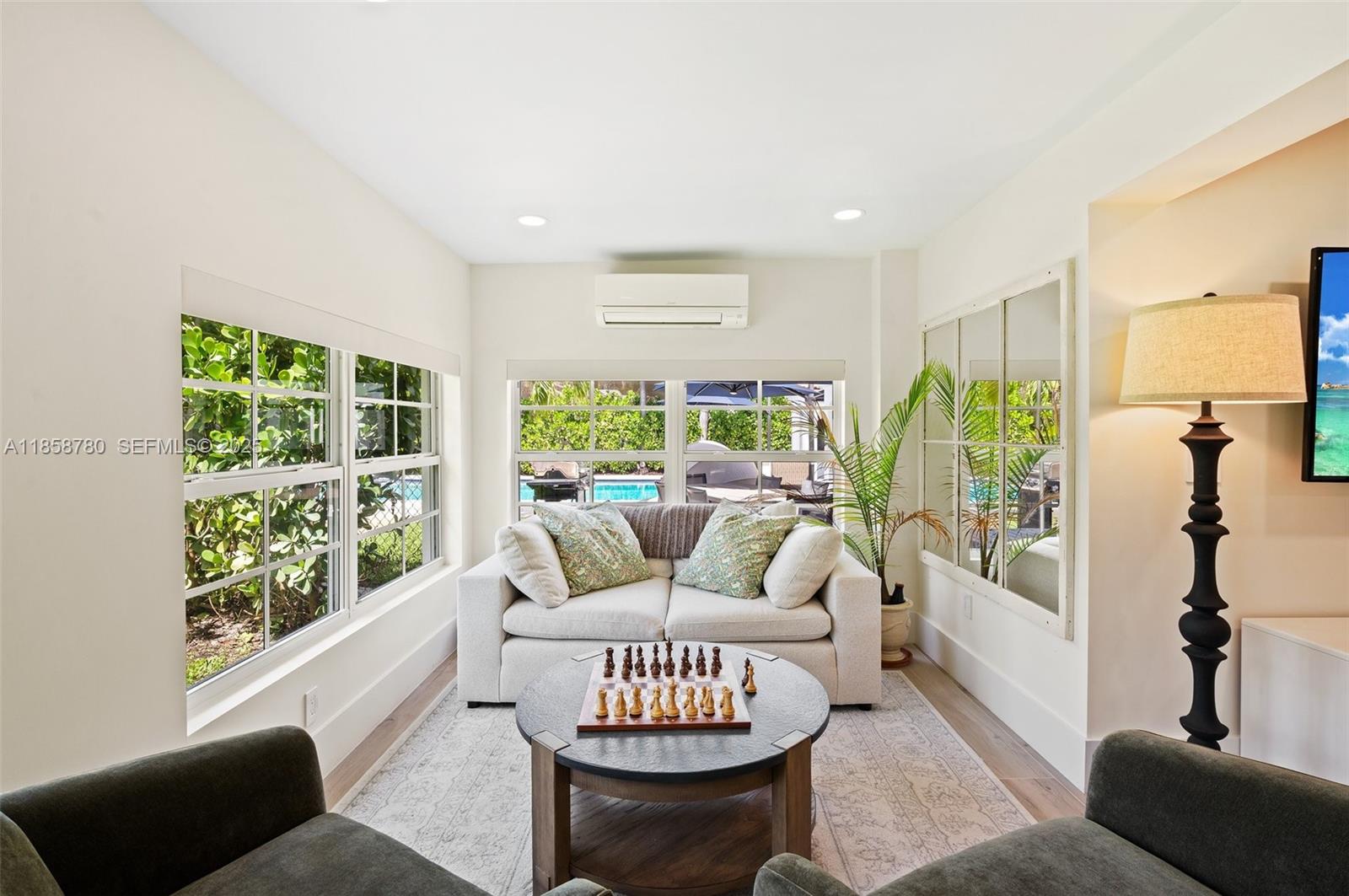 BOYNTON HEIGHTS - Residential Income