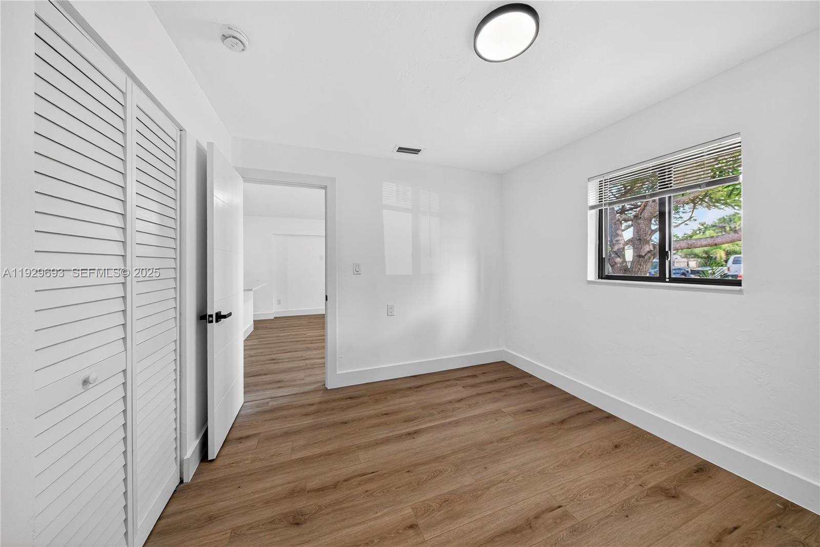 COLLIER MANOR 2ND ADD - Residential Lease