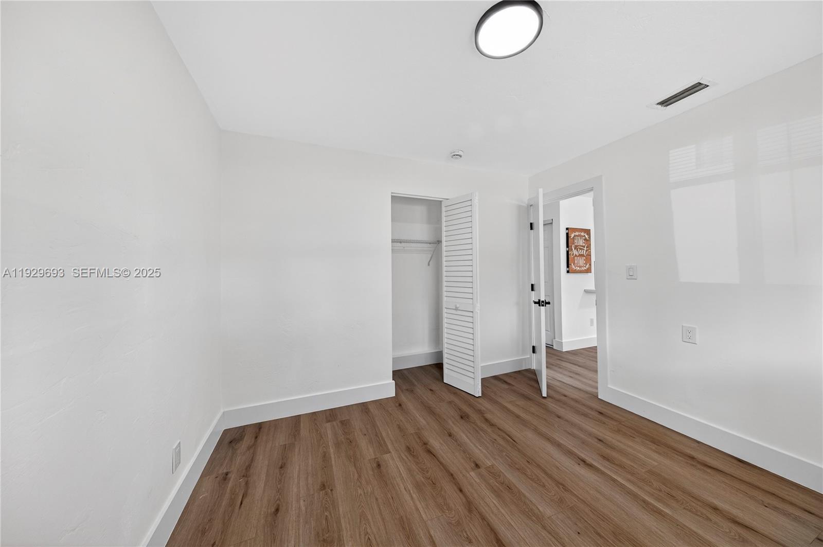 COLLIER MANOR 2ND ADD - Residential Lease