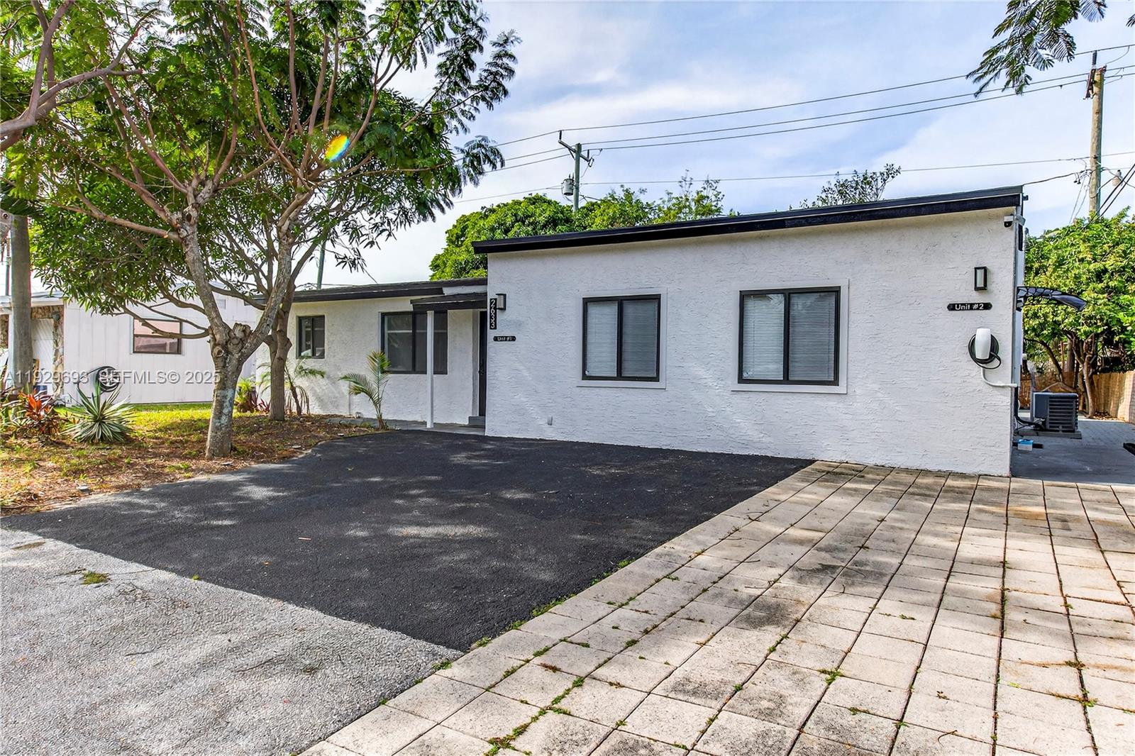 COLLIER MANOR 2ND ADD - Residential Lease