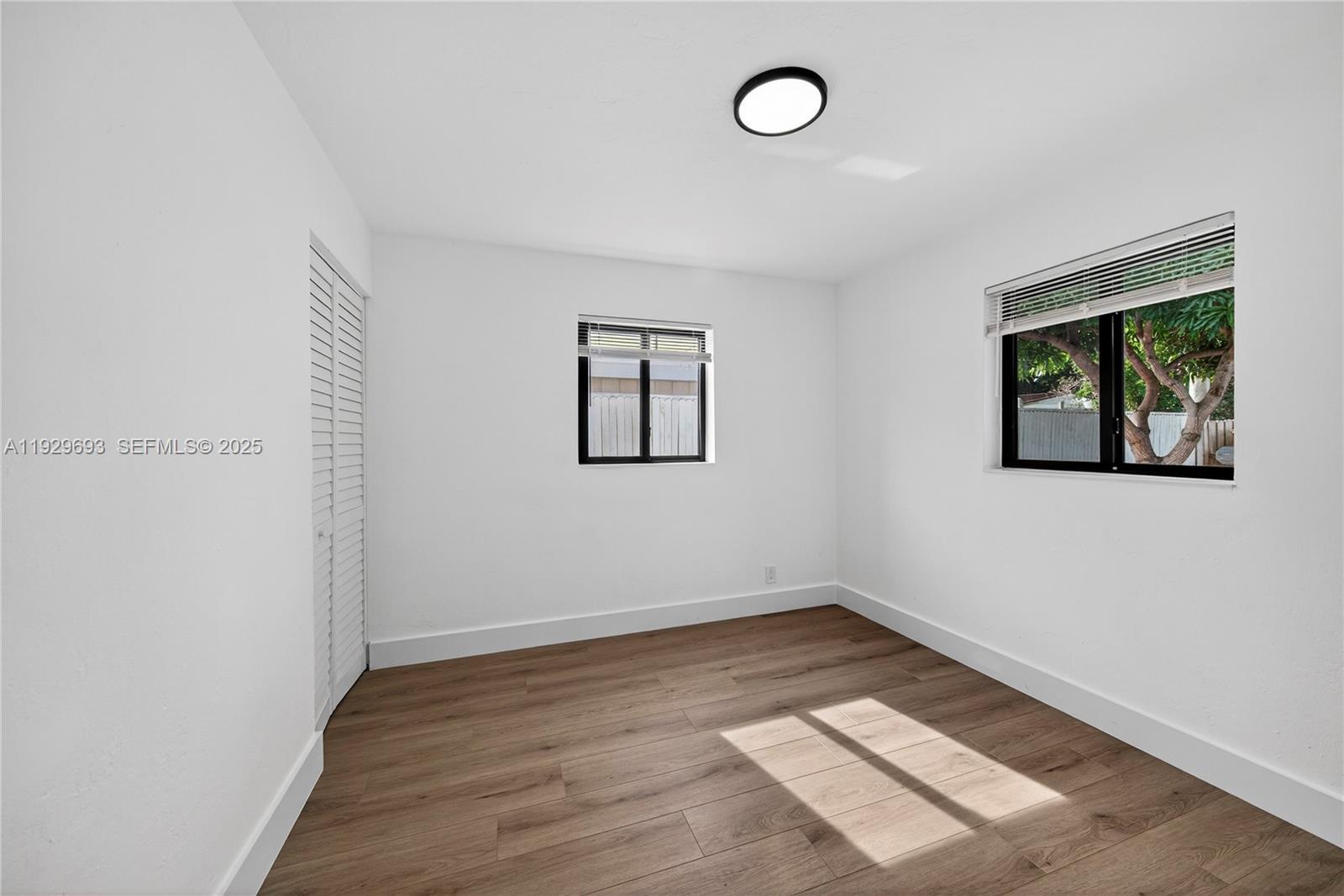 COLLIER MANOR 2ND ADD - Residential Lease