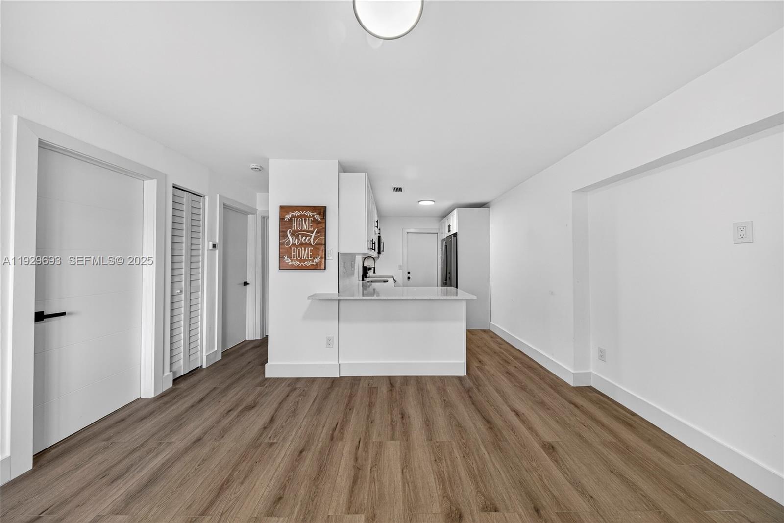 COLLIER MANOR 2ND ADD - Residential Lease