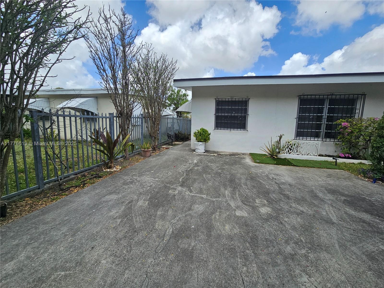 Rental Property at 11035 Sw 56th St A, Miami, Broward County, Florida - Bedrooms: 1 
Bathrooms: 1  - $1,350 MO.