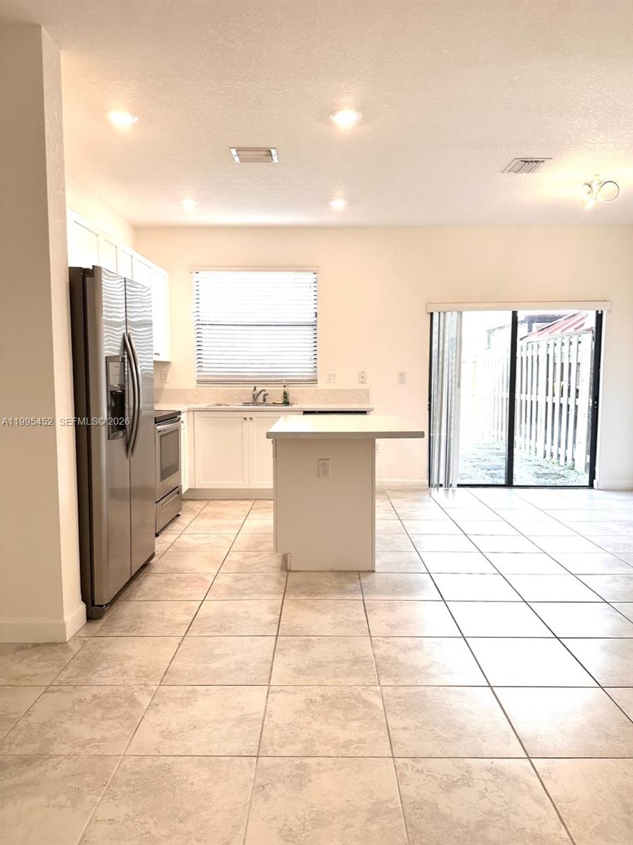 COCO PALM VILLAS - Residential