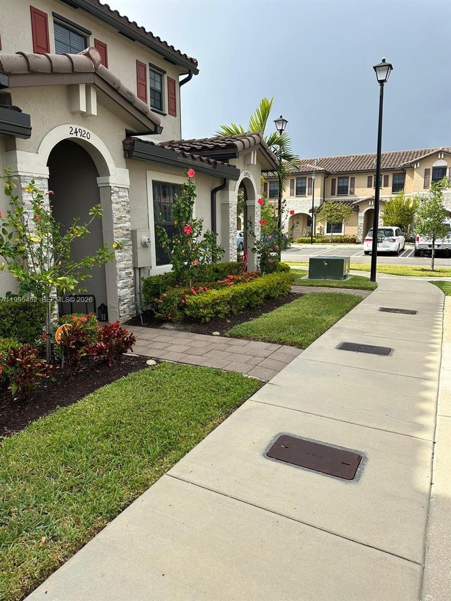 COCO PALM VILLAS - Residential