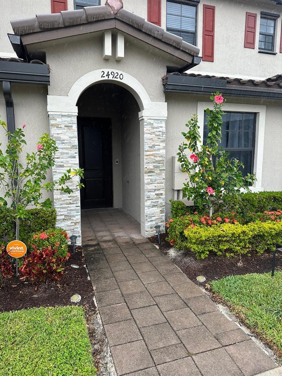 COCO PALM VILLAS - Residential